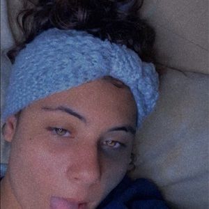 Meet your Posher, Monique